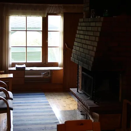 Chalet Puustellin Tyoekylae