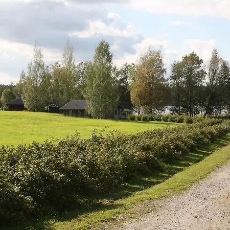 Puustellin Tyoekylae Chalet *