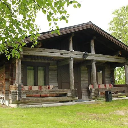 Puustellin Tyoekylae Chalet