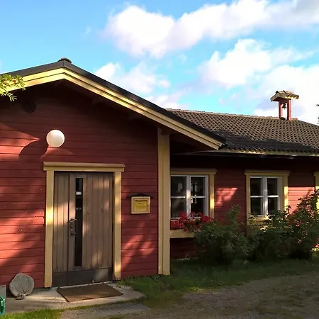 Chalet Puustellin Tyoekylae